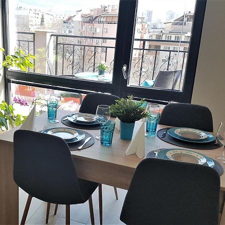 Azzurro-Top Floor Apartment In Quiet Neighborhood, Free Private Parking Varna ภายนอก รูปภาพ