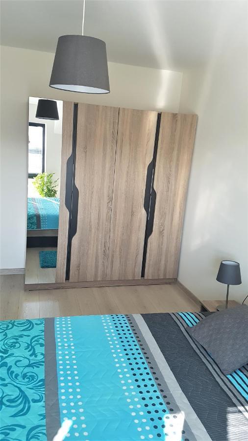 Azzurro-Top Floor Apartment In Quiet Neighborhood, Free Private Parking Varna ภายนอก รูปภาพ