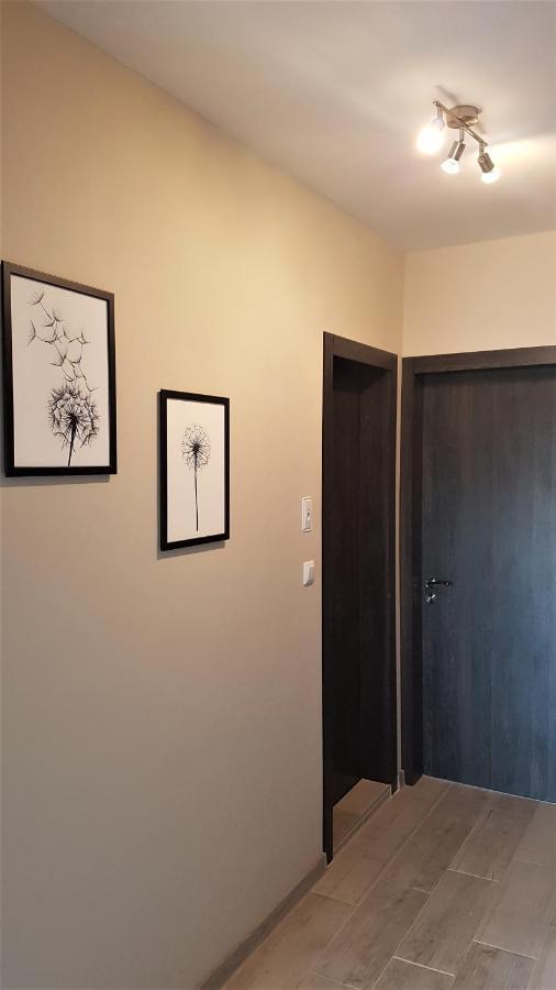 Azzurro-Top Floor Apartment In Quiet Neighborhood, Free Private Parking Varna ภายนอก รูปภาพ